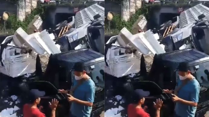 Dump Truck Terjun dari Tol Tangerang&ndash;Merak, Timpa Mobil dan Motor di Serang