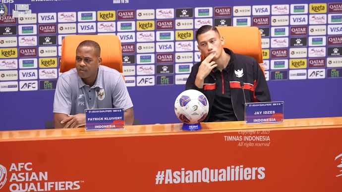 Patrick Kluivert dan Jay Idzes