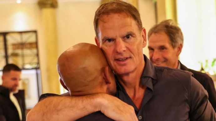 Simon Tahamata Foto Bareng Frank De Boer