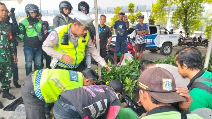 Petugas Pertamanan Tewas Terlindas Truk Trailer di Dekat Gerbang Karnaval Ancol