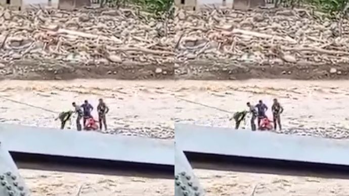 Viral Aksi Heroik 3 Prajurit TNI Selamatkan Warga yang Jatuh ke Sungai di Aceh Tengah