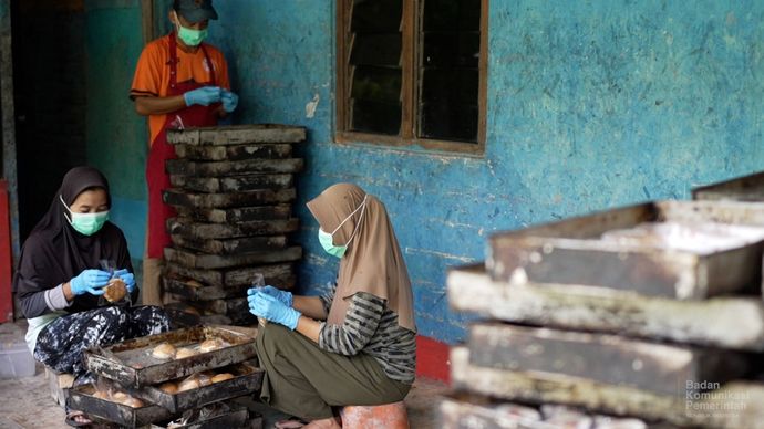UMKM Roti Sukoharjo: Dulu Produksi 1.000, Begitu Ada MBG 2.500 Roti Per Hari