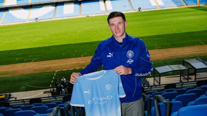 Elliot Anderson Resmi Gabung Manchester City