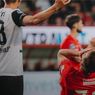 Mees Hilgers Bermain Buruk, FC Twente Dipermalukan Az Alkmaar
