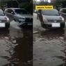 Banjir Terjang Kawasan Jalan Pulo Raya Jakarta Selatan