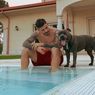 Bagian Vital Digigit Anjing, Mantan Pemain Barcelona Ini Dilarikan ke Rumah Sakit