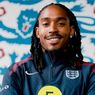 Djed Spence Jadi Pemain Muslim Pertama di Timnas Inggris