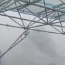 Viral Hujan Angin Porak Poranda Atap Stadion Pakansari Bogor