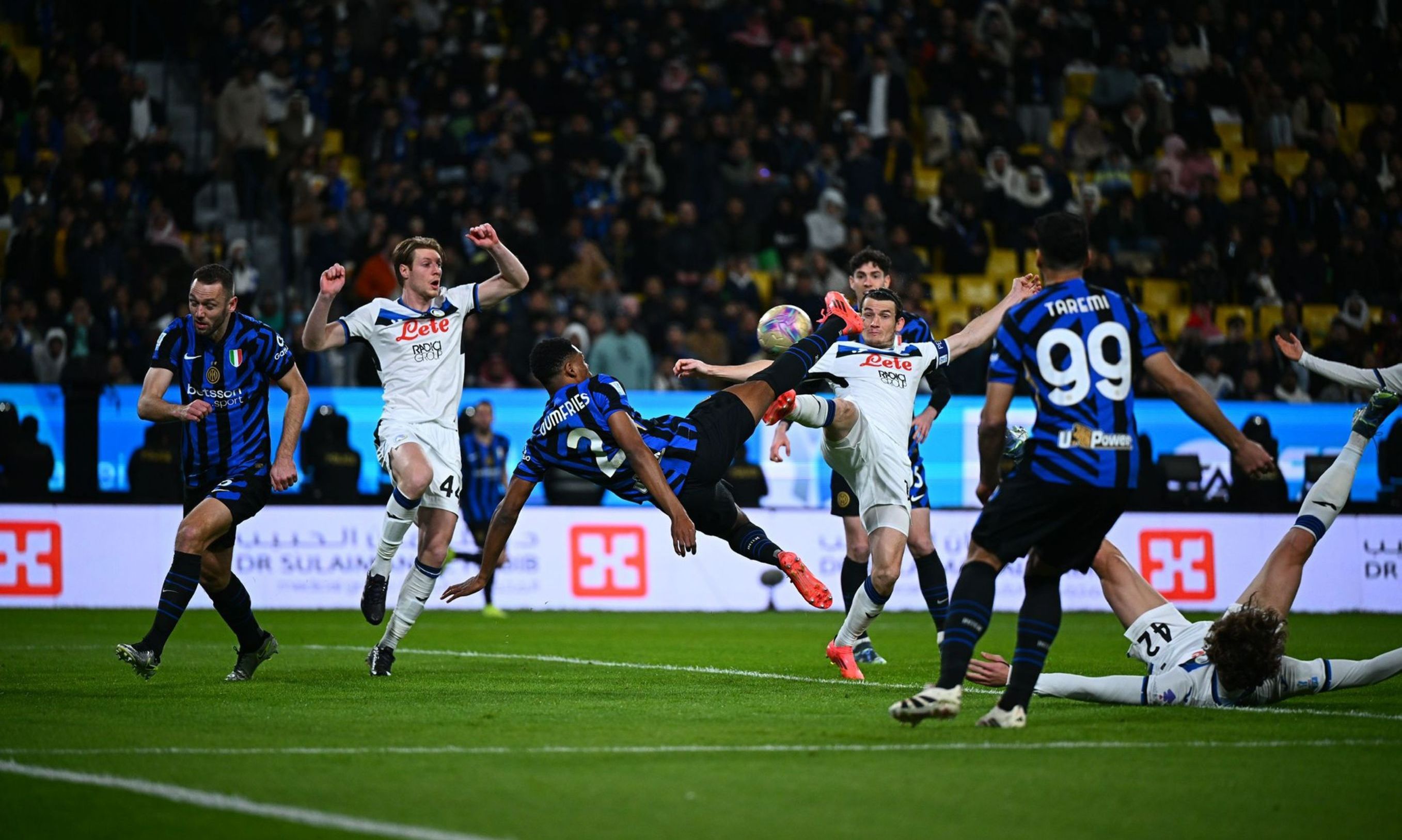 2 Gol Denzel Dumfries Bawa Inter Milan ke Final Piala Super Italia Usai Kalahkan Atalanta <b>(Twitter: Inter Milan)</b>