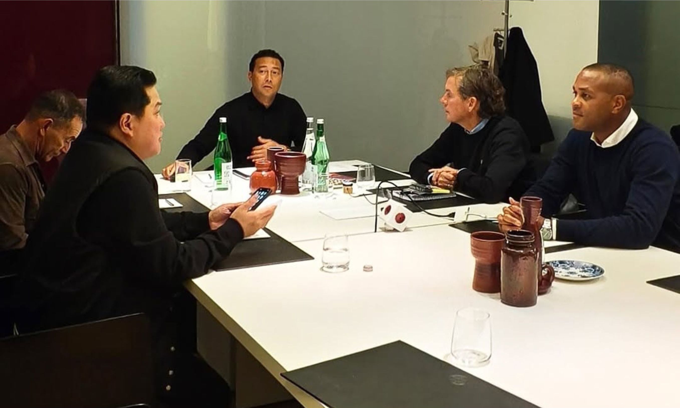 Erick Thohir Adakan Pertemuan dengan Patrick Kluivert dan Stafnya di Belanda, Ada Apa? <b>(IG: Erick Thohir)</b>