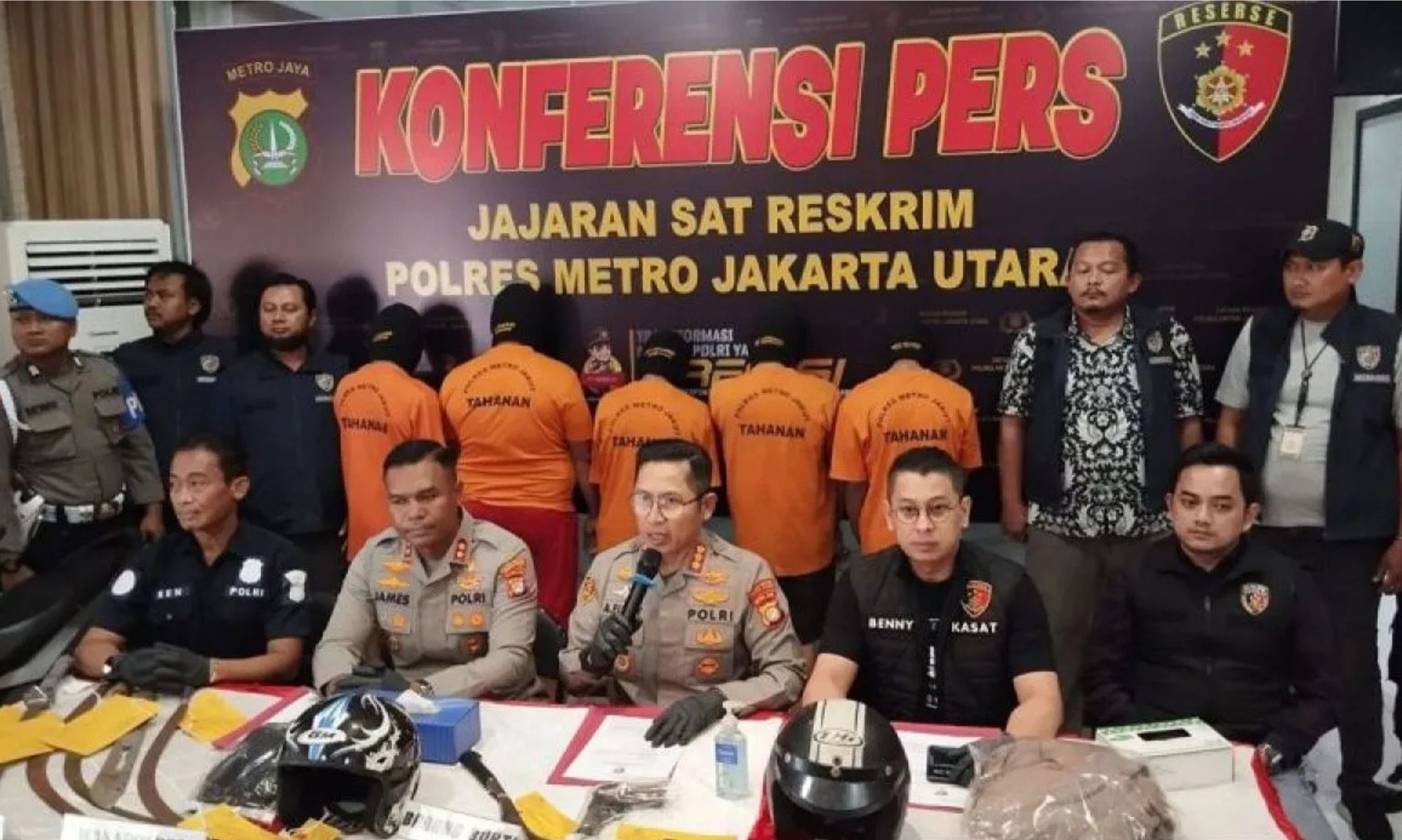 Polisi Berhasil Ringkus 5 Pelaku Begal di Cilincing Jakarta Utara <b>(ANTARA/Mario Sofia Nasution)</b>