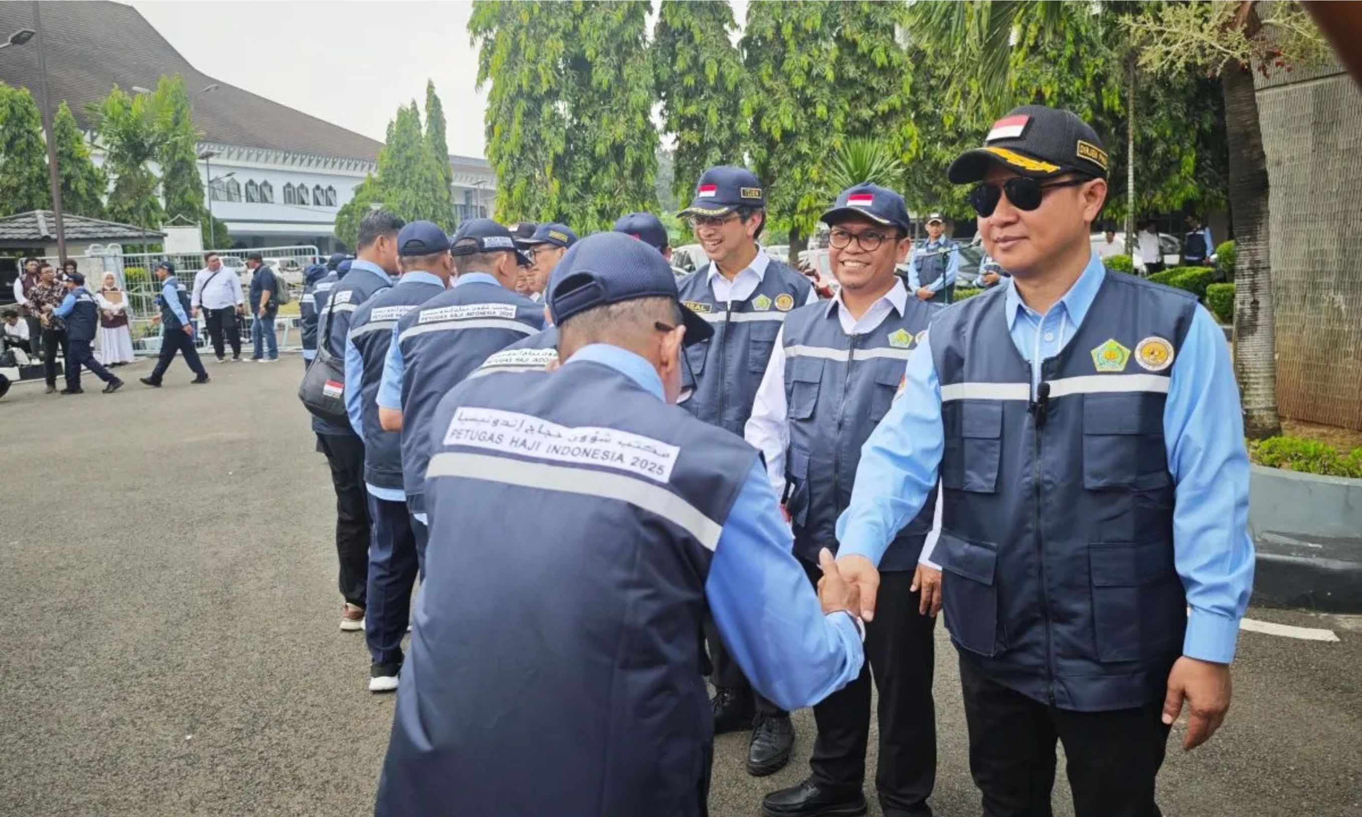 Resmi Diberangkatkan, Pemerintah Lepas Petugas Haji Gelombang pertama <b>(ANTARA)</b>
