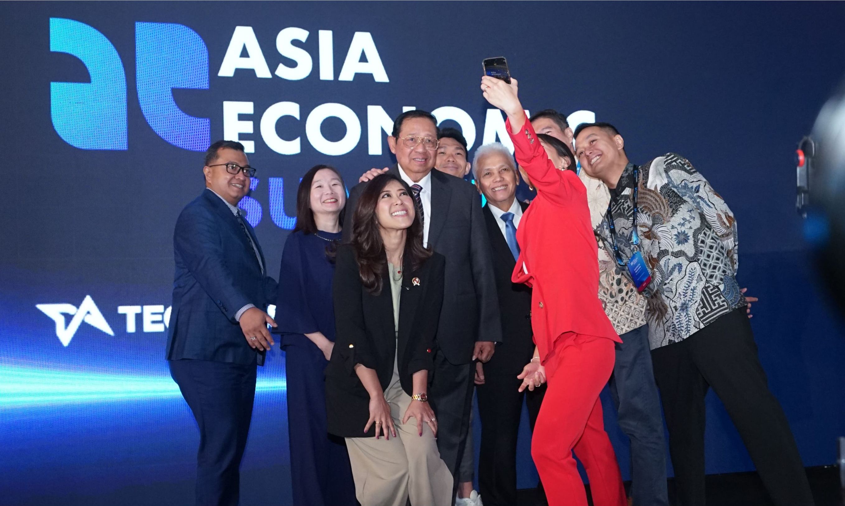 Indonesia Siapkan Roadmap AI, Bidik Posisi Pemimpin Digital Asia <b>(Komdigi)</b>