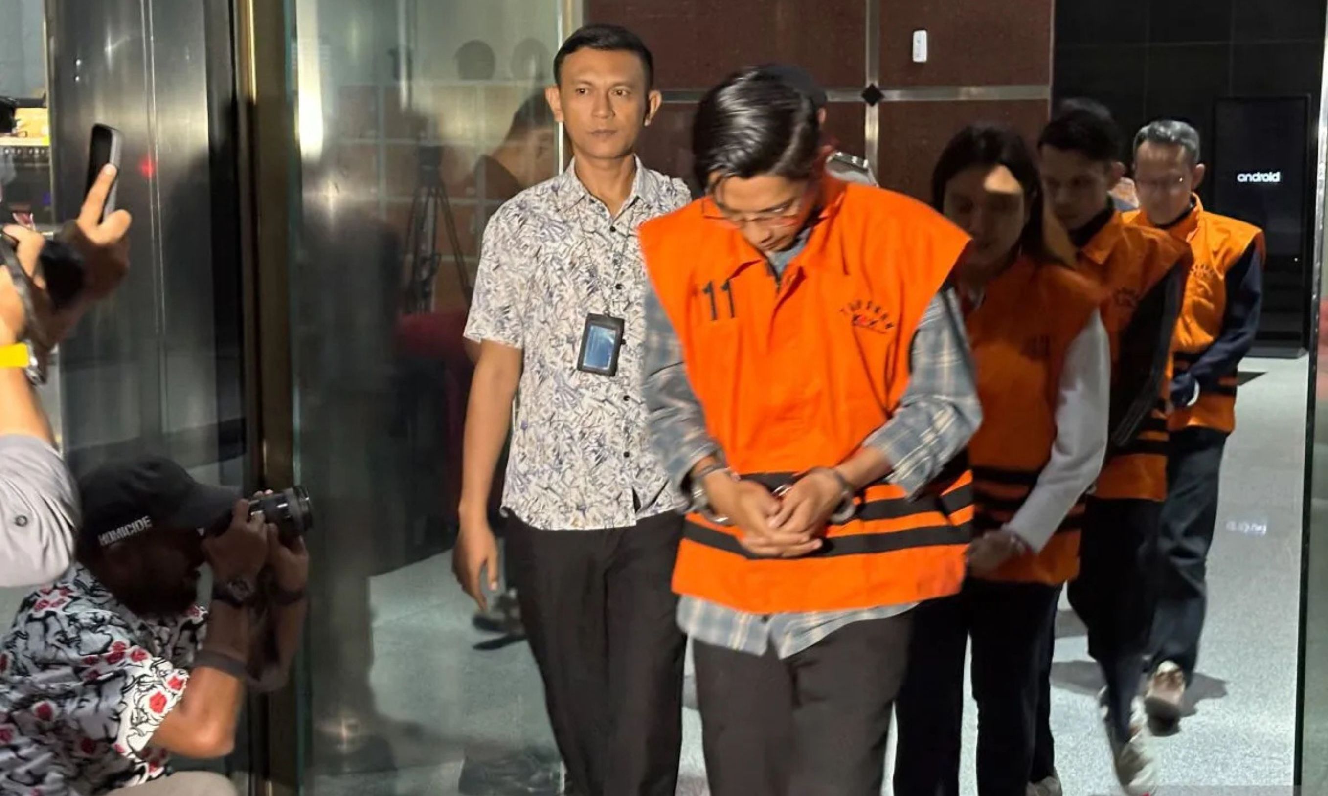 KPK Bongkar Pemerasan TKA di Kemenaker, Ada Pemain Bola dan Voli <b>(ANTARA)</b>