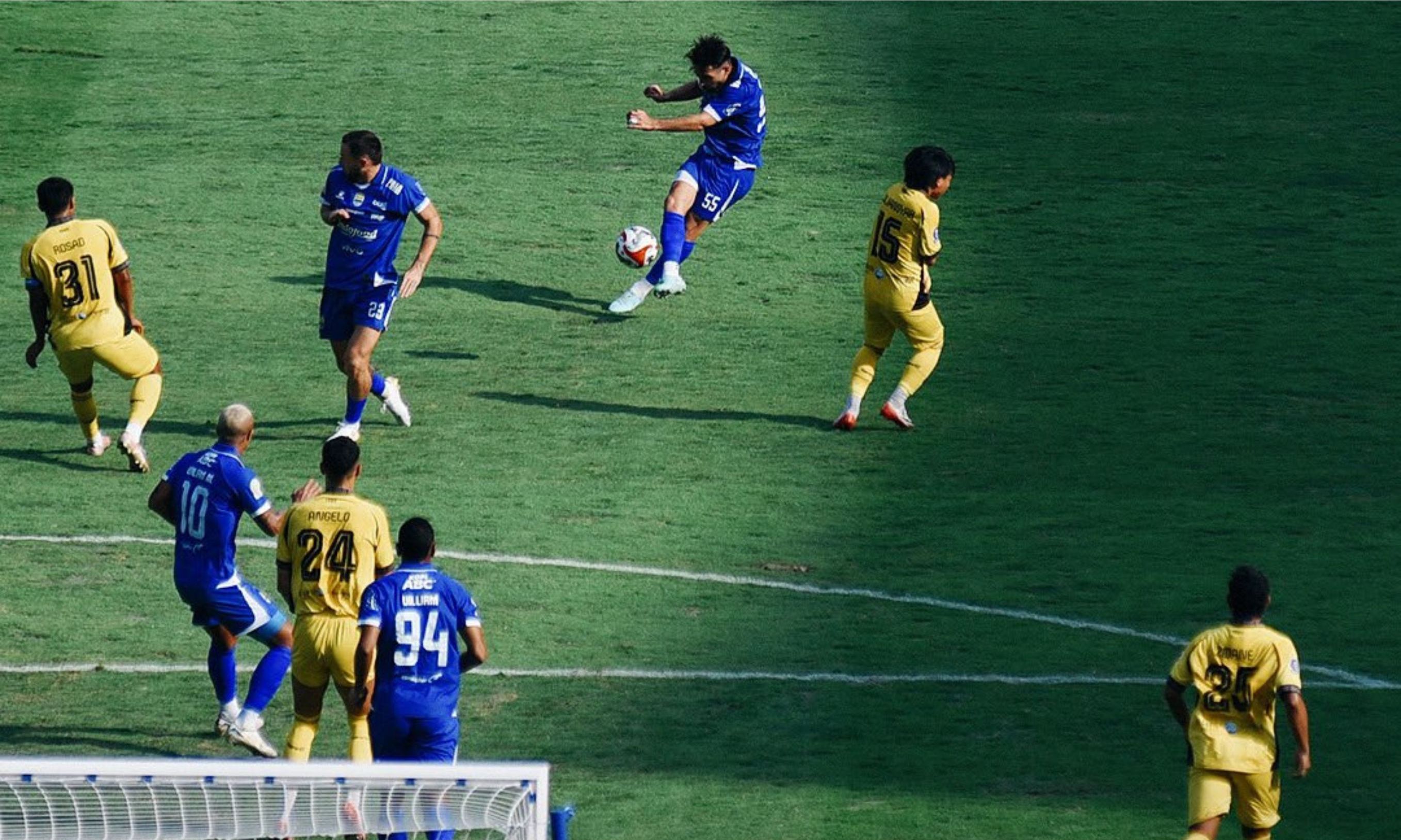 Duel Persib Bandung vs Semen Padang <b>(X: Persib Bandung)</b>