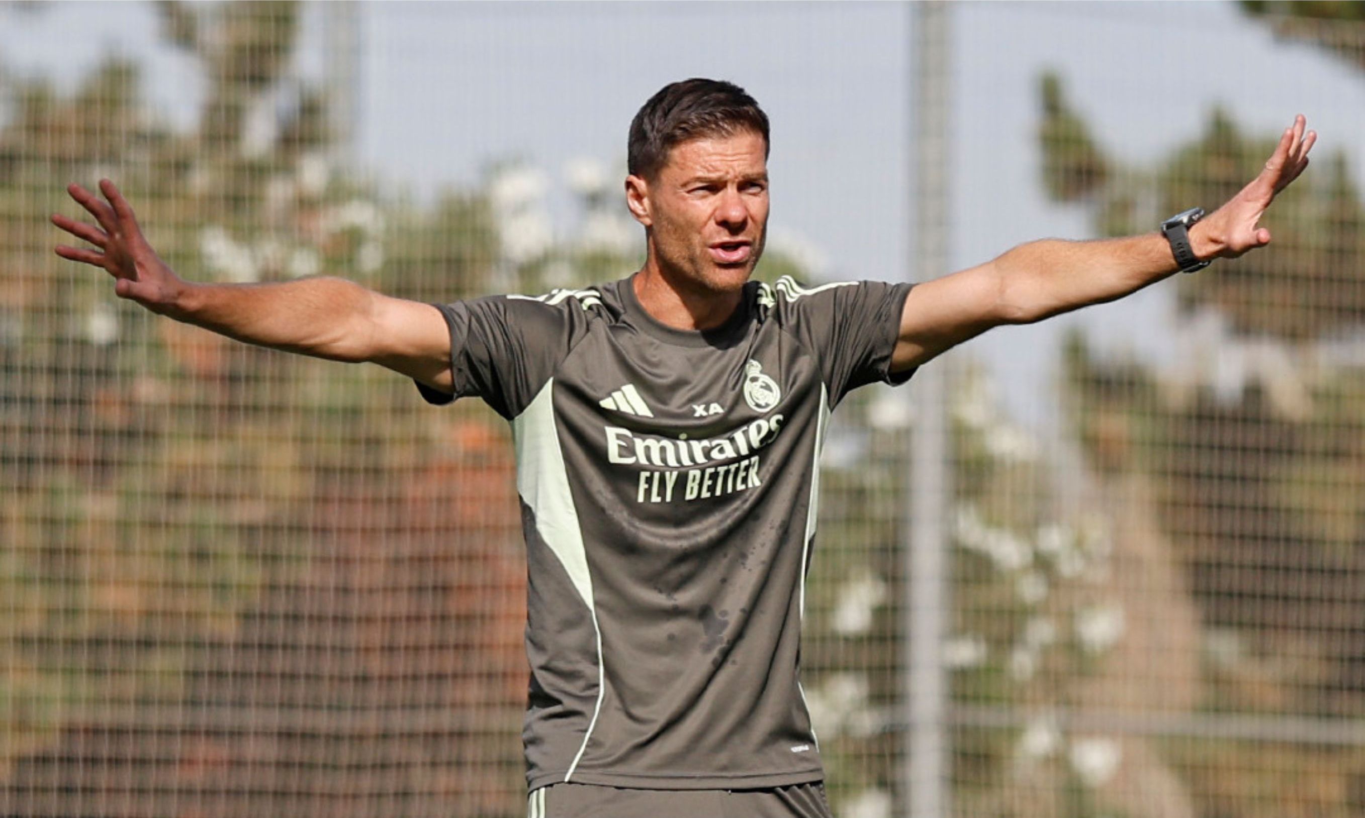 Pelatih Real Madrid, Xabi Alonso <b>(X: Real Madrid)</b>