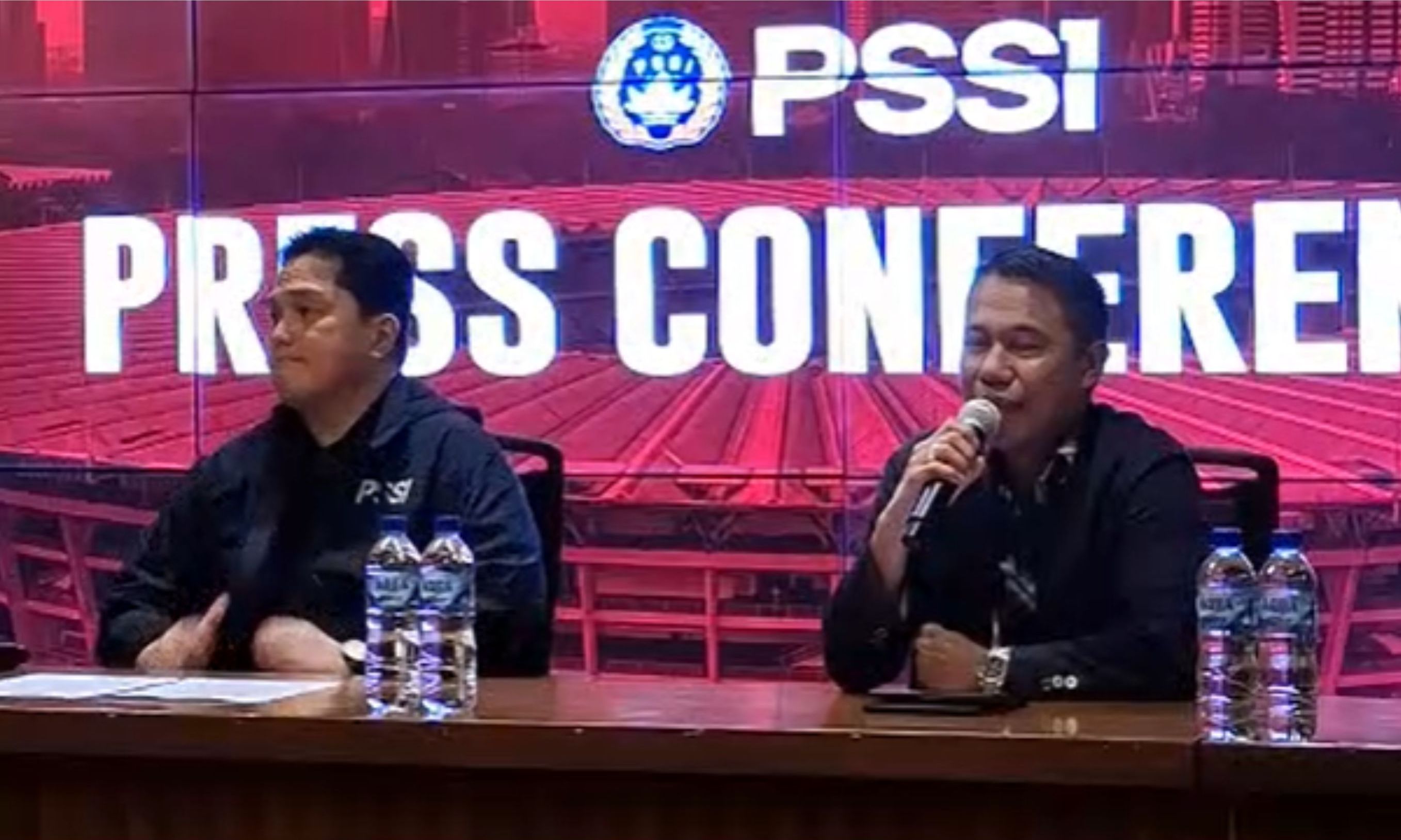 Ketua Umum PSSI, Erick Thohir (Kiri) dan Sekjen PSSI Yunus Nusi (Kanan) <b>(Zaki Islami)</b>