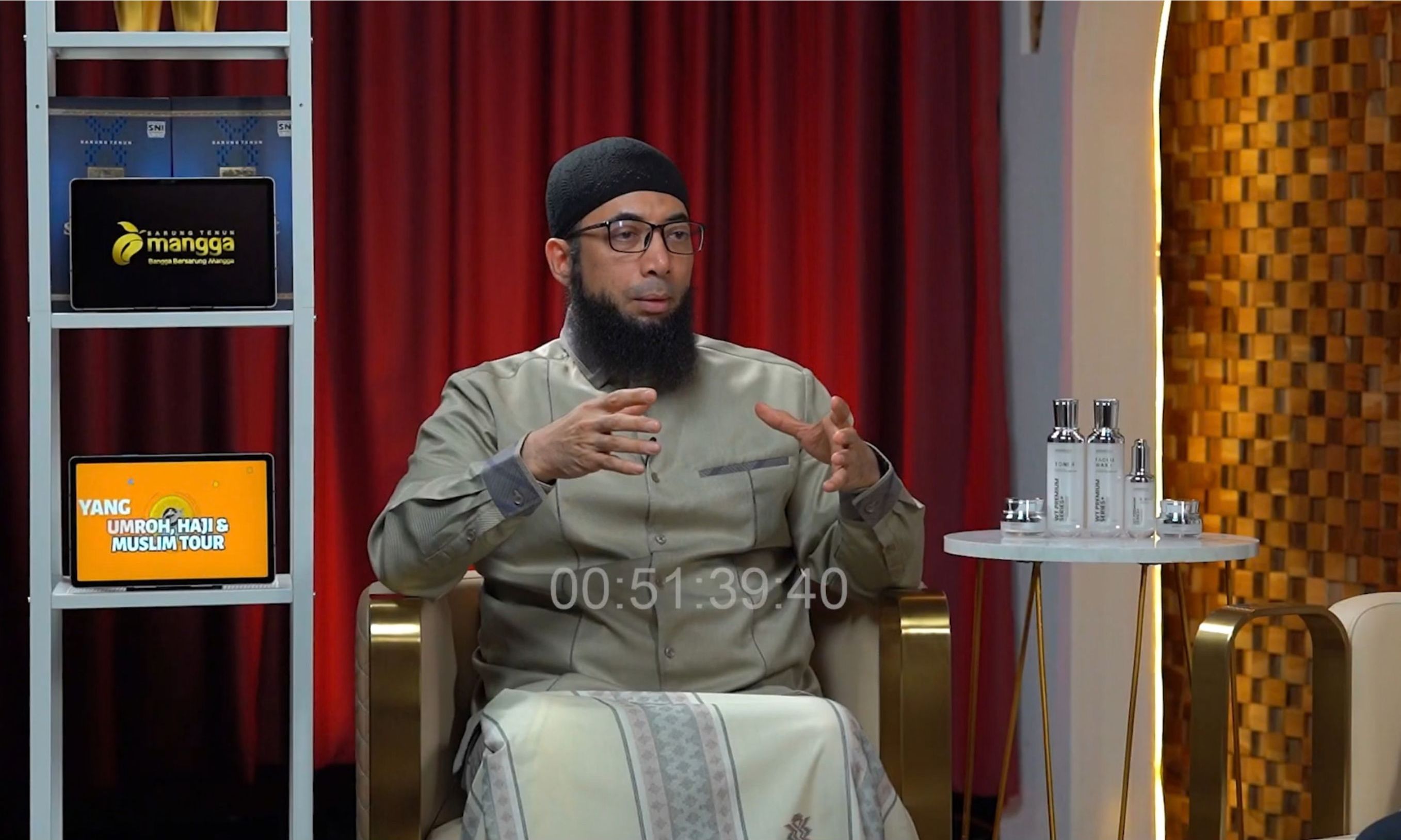 Ustaz Khalid Basalamah <b>(Youtube)</b>