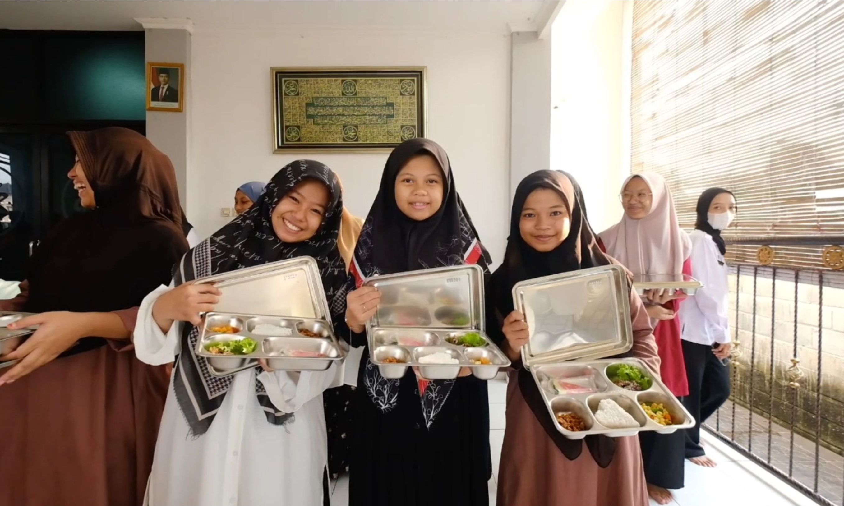 Santri di Karanganyar Sambut Hangat Program MBG, Harapan dan Semangat Baru di Pesantren <b>(Istimewa)</b>