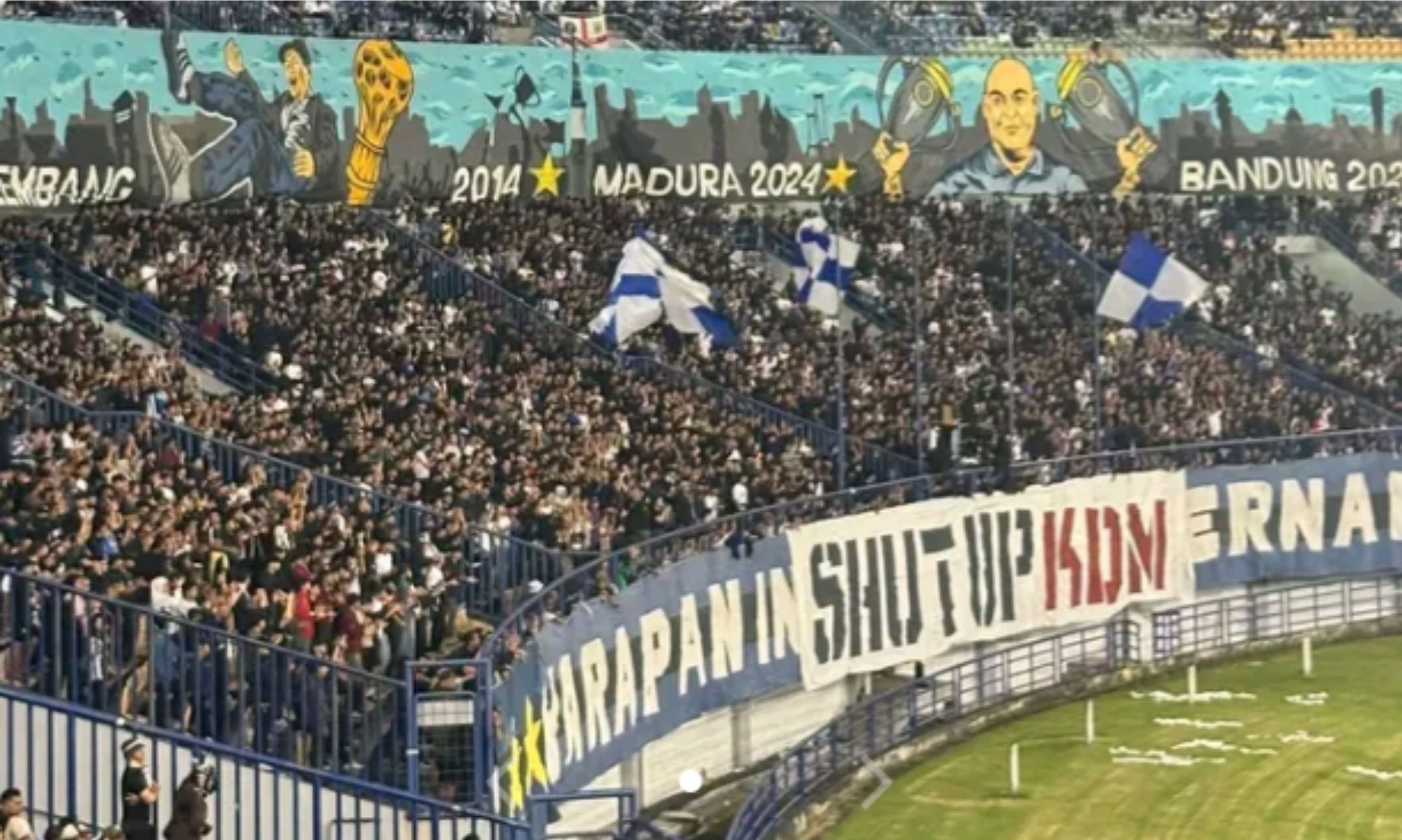 Suporter Persib Bandung Sindir Gubernur Jabar 'Shut Up KDM' <b>(Istimewa)</b>