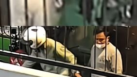 Aksi pencurian sepeda motor (curanmor) disertai penggunaan senjata api kembali terjadi Tebet, Jakarta Selatan, Minggu pagi 20 April 2025.
