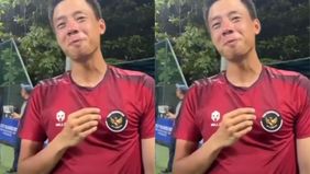 Atlet tenis asal Indonesia, Justin Bakri berhasil meraih medali emas di SEA Games 2025. Ia keluar sebagai juara di nomor beregu bersama dengan Christopher Rungkat.