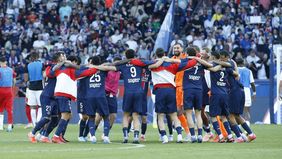 Paris Saint Germain (PSG) berhasil menjadi juara Ligue 1 musim 2024/2025 setelah menumbangkan Anges dengan skor 1-0 di matchday ke 28 di Stadion Parc des Princes pada Sabtu malam, 5 April 2025.