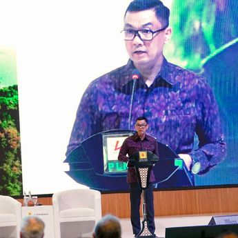 Ribuan Prestasi PLN Diraih Berkat Sentuhan 'Tangan Dingin' Darmawan Prasodjo