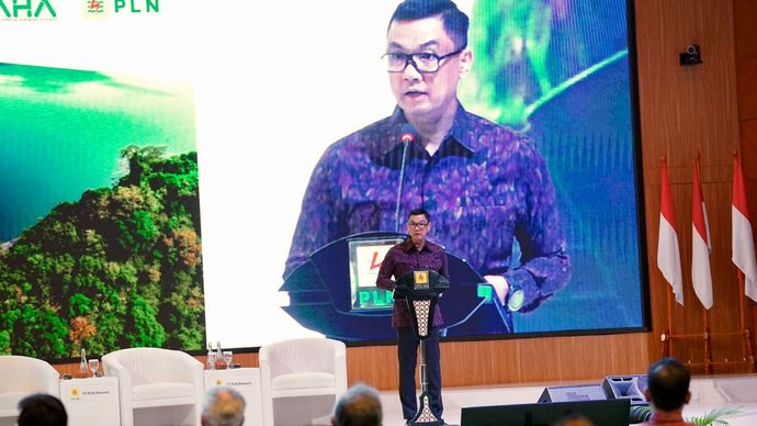 Perkuat kolaborasi global, PLN jalin kerja sama pengembangan energi air dengan IHA dan INAHA