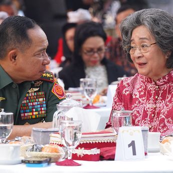 TNI Teguhkan Semangat Juang Pahlawan Lewat Silaturahmi Bersama Keluarga Pejuang