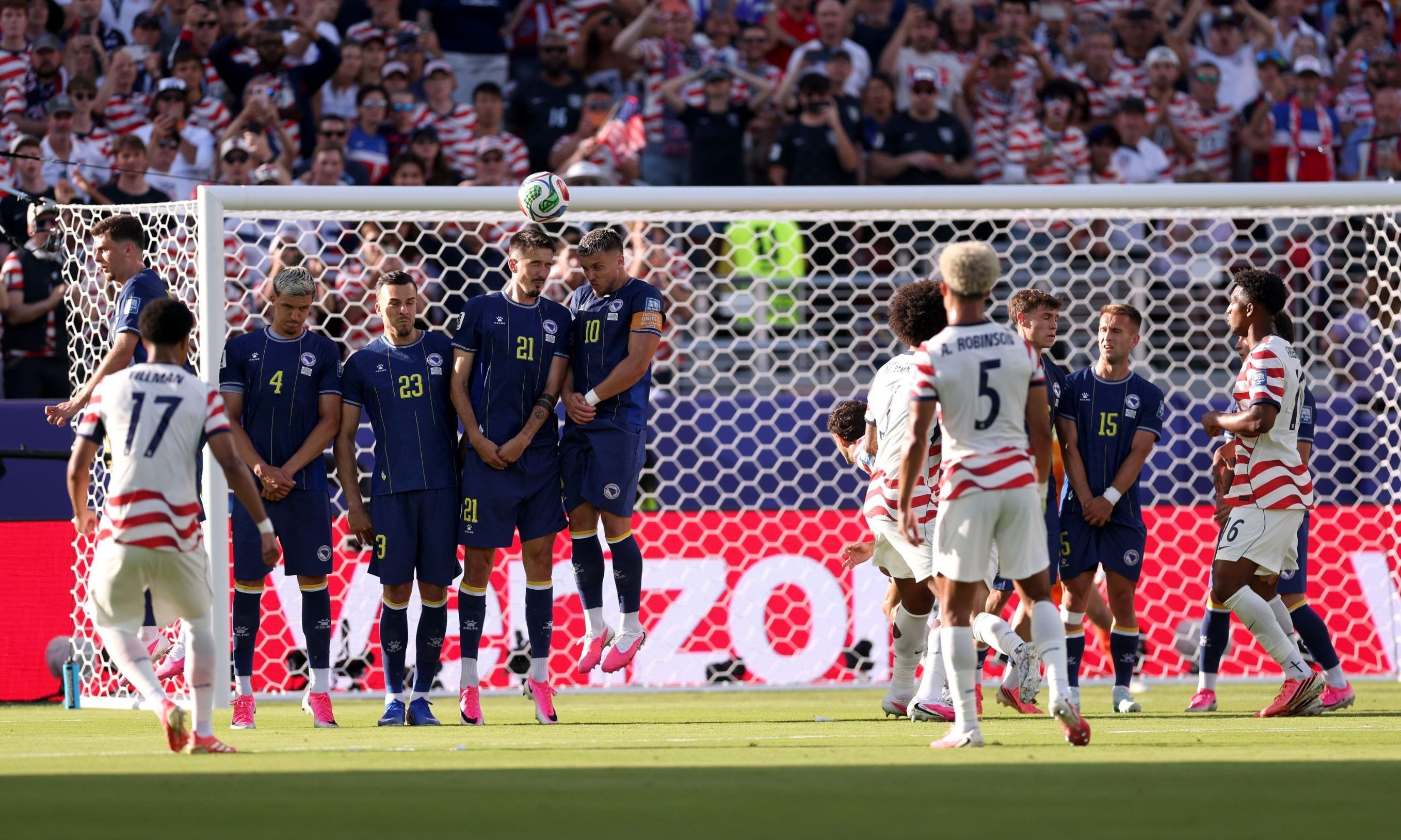 Amerika Serikat vs Bosnia <b>(X: AMerika Serikat)</b>