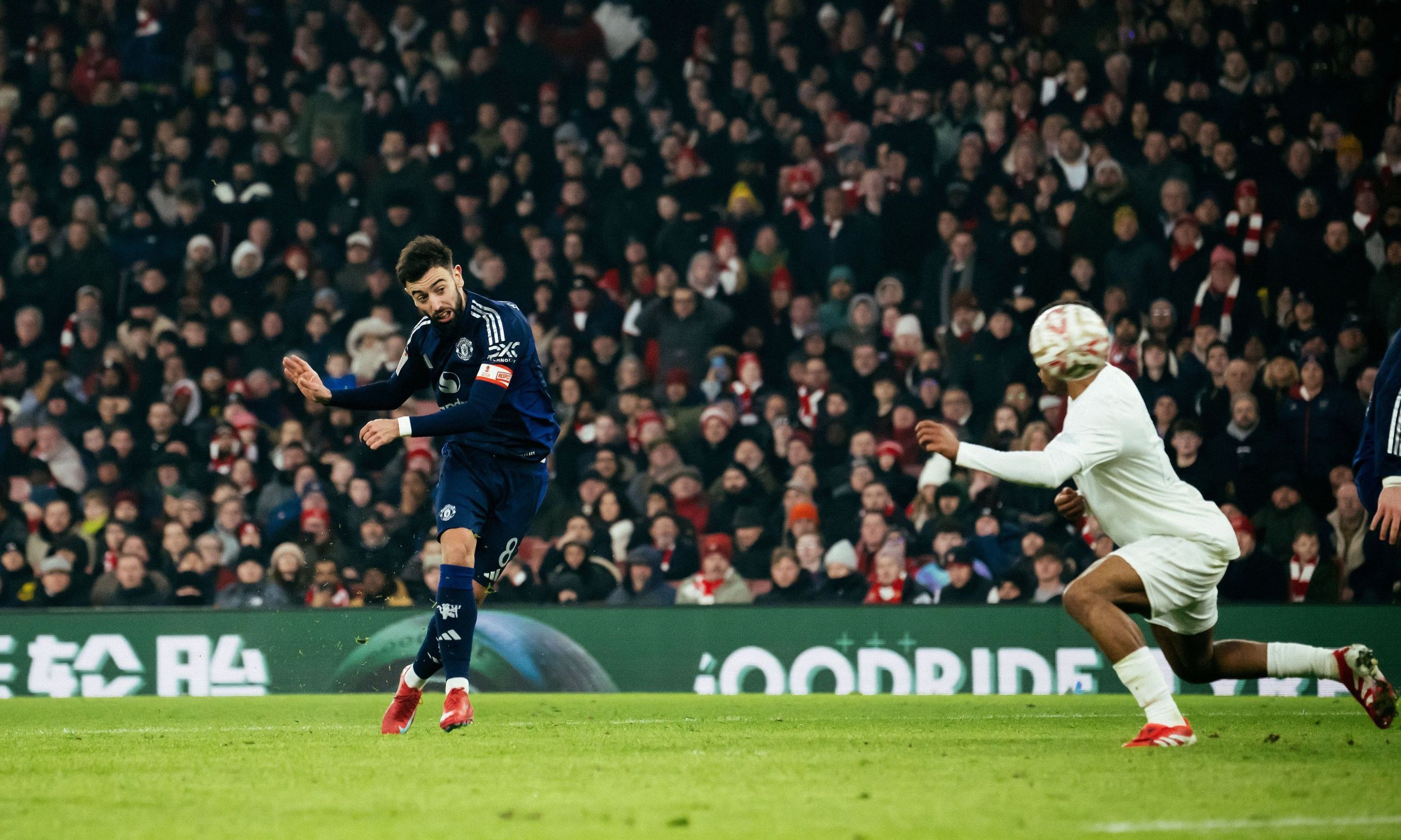 Bruno Fernandes, Arsenal vs Manchester United <b>(Twitter: Manchester United)</b>