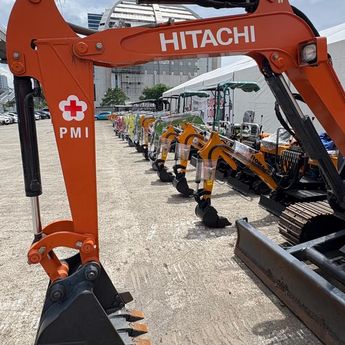 Percepat Pemulihan Pascabanjir, PMI Kirim Excavator Dan Puluhan Ribu Alat Kebersihan