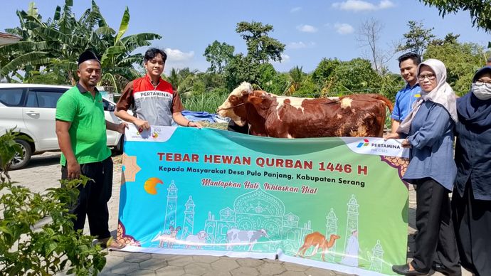 Pertamina Group menyalurkan lebih dari 3.886 hewan kurban ke seluruh wilayah di Indonesia, hingga ke pelosok negeri.