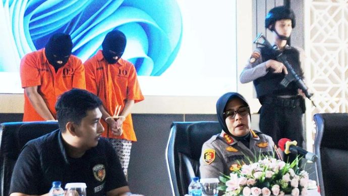 Polisi Ringkus Guru yang Cabuli 40 Siswa Pesantren di Sumbar