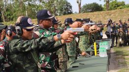 Wakasad Ikut Lomba Tembak Pistol Eksekutif Bareng Pejabat Militer Negara AARM