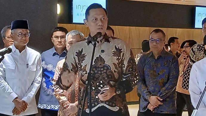 Agus Harimurti Yudhoyono  (AHY)