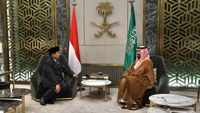 Menteri Pertahanan RI Prabowo Subianto melakukan kunjungan kehormatan kepada Putra Mahkota dan Perdana Menteri Arab Saudi Muhammad bin Salman (MBS) bin Abdulaziz Al Saud di Jeddah, Arab Saudi, Rabu (12/6).