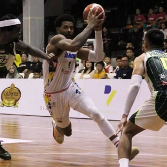 Rajawali Lepas Christopher Seeley di Pekan Ke-6 IBL 2025