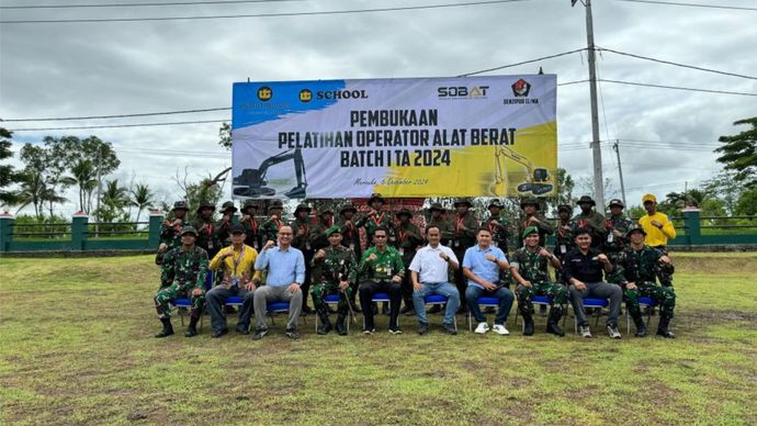 Dukung Program Ketahanan Pangan, UT School Berikan Pelatihan Alat Berat di Merauke