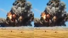 Beredar video memeprlihatkan detik-detik ledakan pemusanahan amunisi kadaluarsa di Garut yang menelan koban tewas sebanyak 13 orang.