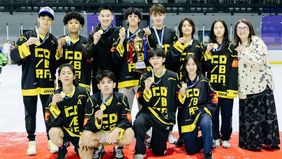 Tim hoki es Indonesia, Golden Cobras U-16 berhasil menjadi juara Bangkok Paradise Cup 2025 di Thailand International Ice Hockey Arena.