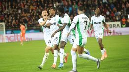Jay Idzes Gacor, Sassuolo Tekuk Cagliari 2-1
