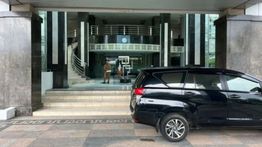 Kantor Dinas PUPR-PKPP Riau Digeledah KPK