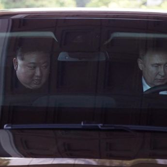 Mesra, Putin Jadi Supir Kim Jong Un Saat Kunjungi Korut