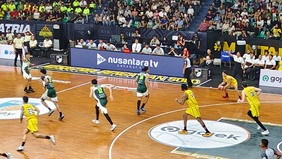 Pada Minggu, 16 Februari 2025, Kesatria Bengawan Solo berhasil mengalahkan Pacific Caesar Surabaya dengan skor 87-73 dalam lanjutan Indonesian Basketball League (IBL) 2025 di GOR Sritex Arena, Surakarta.

