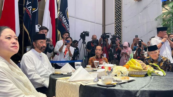 Jokowi dan Puan Satu Meja di Acara Bukber NasDem