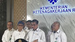 Menaker Terbitkan Surat Edaran Larangan Perusahaan Tahan Ijazah Pekerja