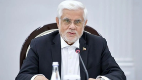 Wakil Presiden Pertama Iran Mohammad Reza Aref pada Senin, 20 April 2026, menyampaikan peringatan bahwa stabilitas keamanan di Selat Hormuz tidak dapat dijamin apabila ekspor minyak Iran terus dibatasi.