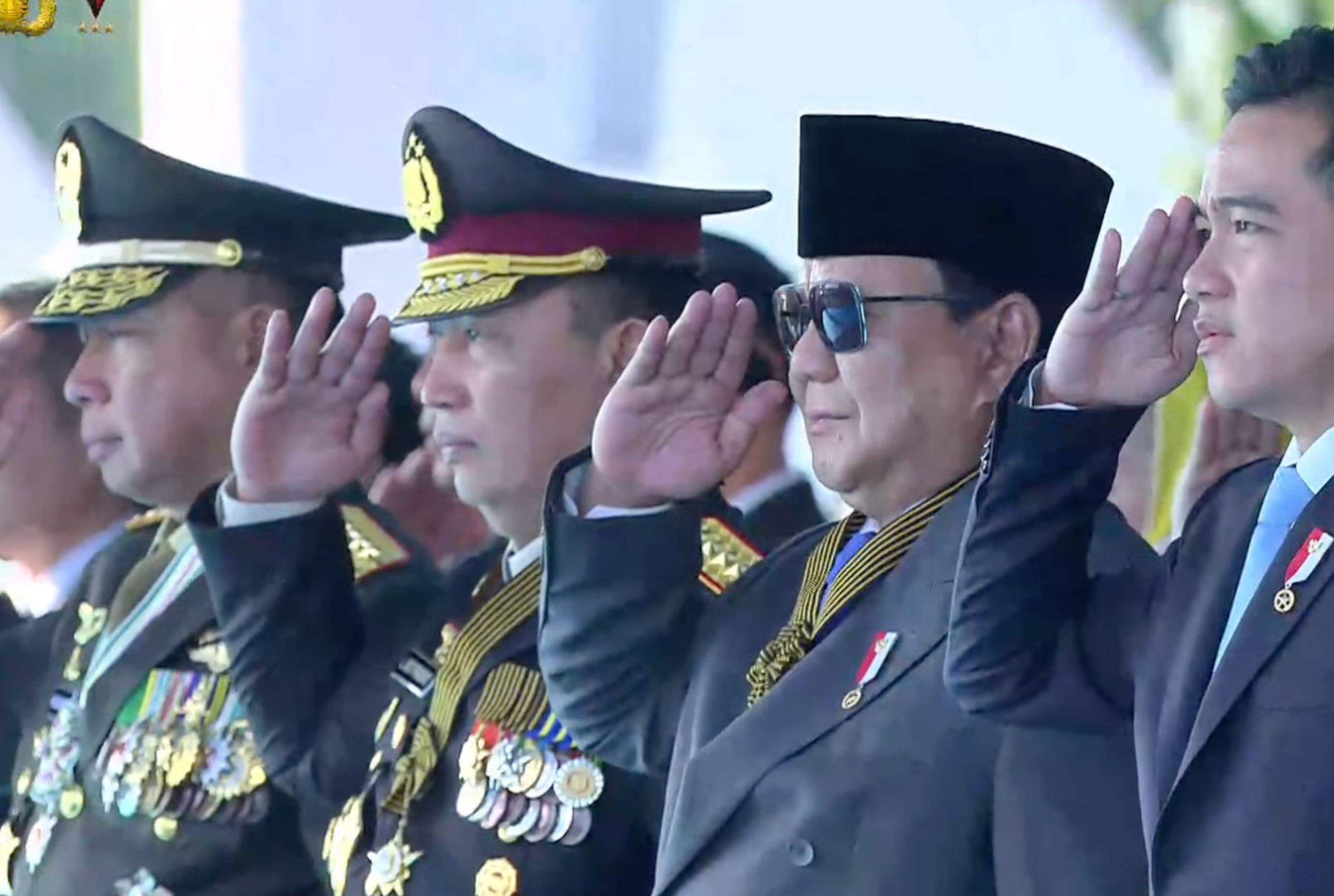 Presiden Prabowo, Wapres Gibran, Kapolri dan Panglima TNI <b>(Youtube Humas Korp Brimob)</b>